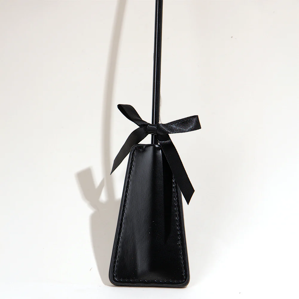 CRAVACHE-PLUMEAU-DETAIL-2_989f1628-1733-49e3-ad5b-bc99e1a12ab3 CRAVACHE-PLUMEAU-DETAIL-2_989f1628-1733-49e3-ad5b-bc99e1a12ab3